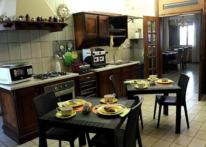 Elvira Bed & Breakfast